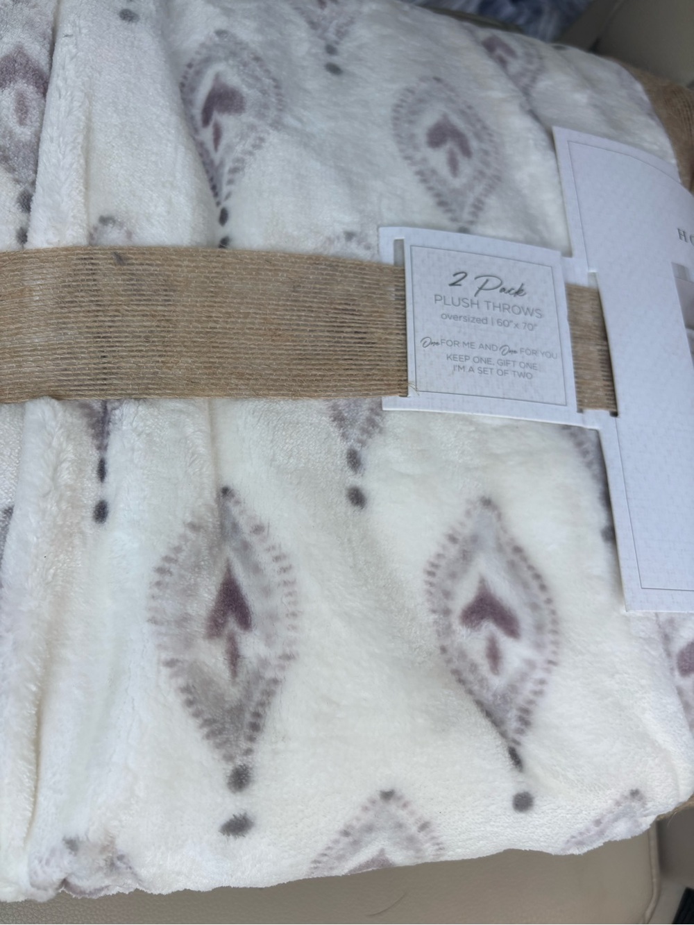 NWT Honey & Lilah Oversized Plush Throw Blanket Set (2-Pack). Super soft cream